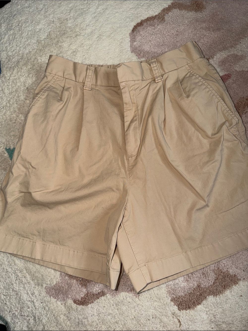 GAP Women's High-Waist Chino Shorts in Tan